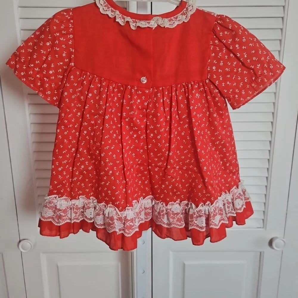 Sears this red